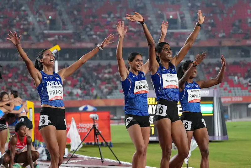 Women’s 4x400m
